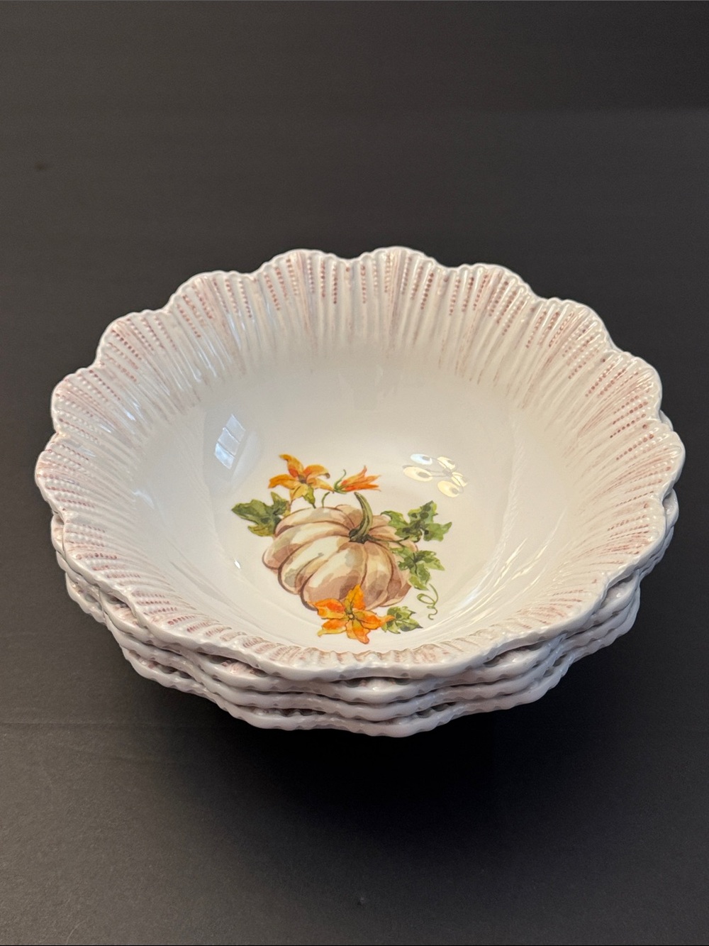 NWOT 4pc White Scalloped Melamine Bowl with Autumn Pumpkin Motif
